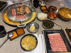 -哈哈碳都·牛肋条无限自助烤肉(台江万达店)