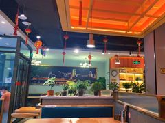 大堂-兴蓉合川湘私房菜巫山烤鱼(人大店)