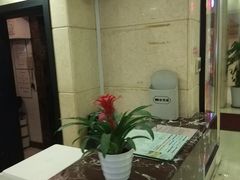 -白玉兰酒店(上海田子坊马当路地铁站店)