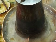 鸳鸯锅底-东镇老火锅(长春路首店)