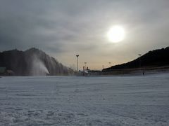 -十三陵雪世界滑雪场