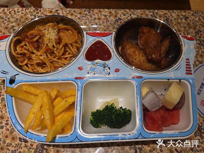 彼德西餐(财富中心店)图片