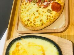 金枕榴莲德式烤肠双拼-烁先生披萨·儿童餐下午茶(河南岸店)