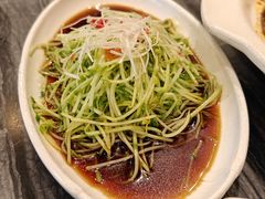 白灼豆苗-情妹耙泥鳅·江湖川菜(科华店)