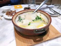 浓鸡汤豆腐-香港百合居(LCM置汇旭辉广场店)