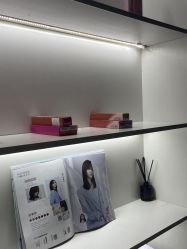 -Tloml salon