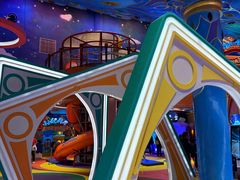 -七彩云南欢乐世界