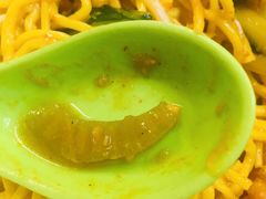-缅华南国小食店