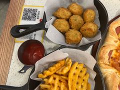 -必胜客(汇豪店)