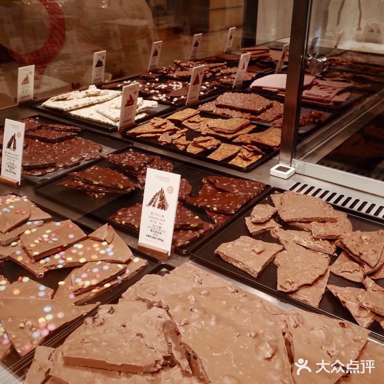 来自瑞士的精致圣诞伴手礼 莱德拉手工巧克力