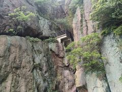 -玻璃桥景区石牛寨