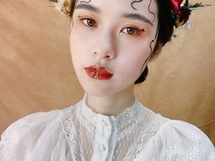 -金夫人化妆摄影职业培训学校