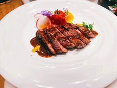 慢烤澳洲牛腹排-théATRE茶聚场·餐厅(环球金融中心店)