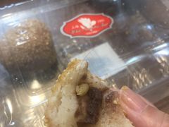 -白玉兰食品甜凤店(合生汇店)