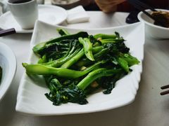 猪油渣炒菜心-清心鸡沙田乳鸽店·非遗传承(粤垦路店)