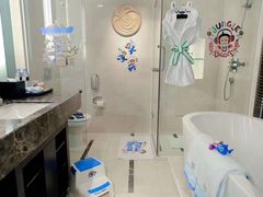 -青岛海尔洲际酒店