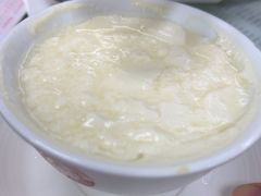 -义顺牛奶公司