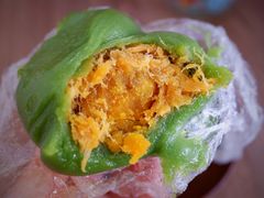 蛋黄肉松青团-许阿姨糕团店(南京总店)