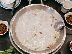 -老来福·非遗酸汤兔(凯旋路店)