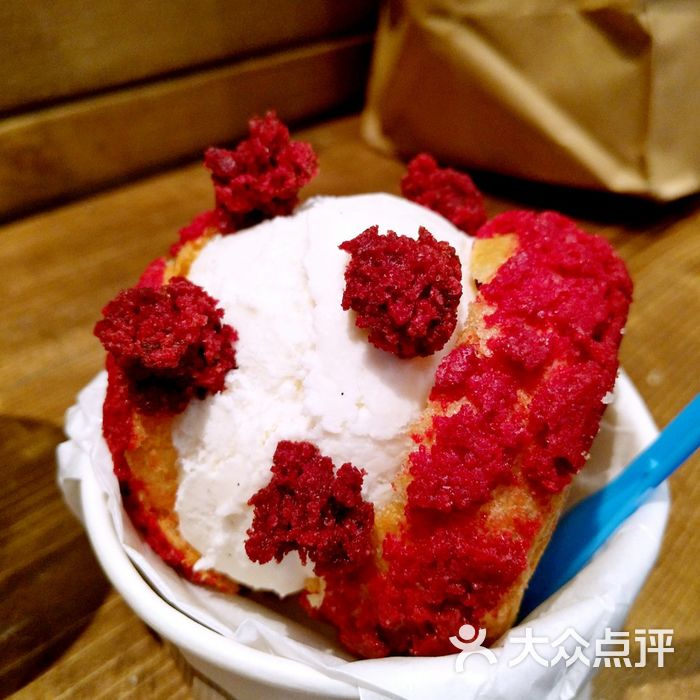 coffee  红丝绒雪糕泡芙