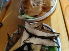-野菌皇海景野生菌火锅(滨海大道店)