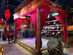 -老滇山寨•云南特色菜•地方菜•民族风情歌舞表演(金碧店)