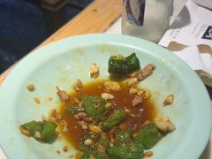 -老街烧烤大排档·地道湖北菜·龙虾馆(汉口火车站店)