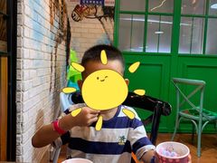 -亚马逊环球美食百汇(新城吾悦广场店)