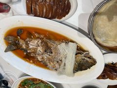 -梅利汴京烤鸭•开封豫菜地标店(东大街店)