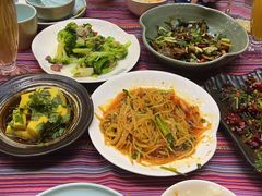 -香巴拉云南餐厅(华莱坞店)