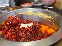 -沸炉重庆老火锅(军事博物馆店)