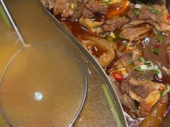 -左庭右院鲜牛肉火锅(金山万达店)
