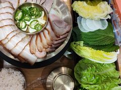 -青瓦餐厅·生鱼片·韩园烤肉(西塔店)