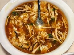 酸辣汤-茅庐川菜(烟台万象汇店)
