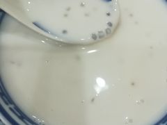 -赵记传承特色牛奶甜品(泉城广场店)