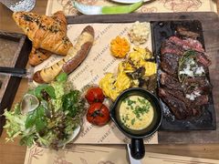 -Mark&Mars Restaurant