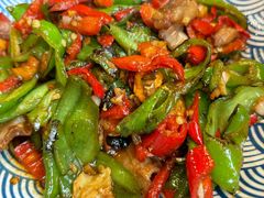 荷包蛋五花肉炒青椒-吃货私房菜(丽江束河古镇店)