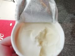 -红宝石·鲜奶小方·海派西点房(南丹店)