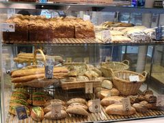 -巴黎贝甜(宜山路店)