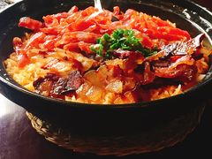 正宗广东腊肉煲仔饭-馬蘭花開(车站大道店)