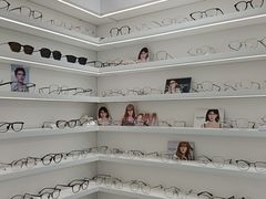 -美式眼镜·授权蔡司.依视路.尼康.豪雅.明月(南翔印象城店)