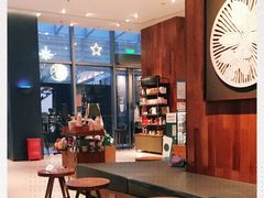 大堂-星巴克(凯德晶萃店)