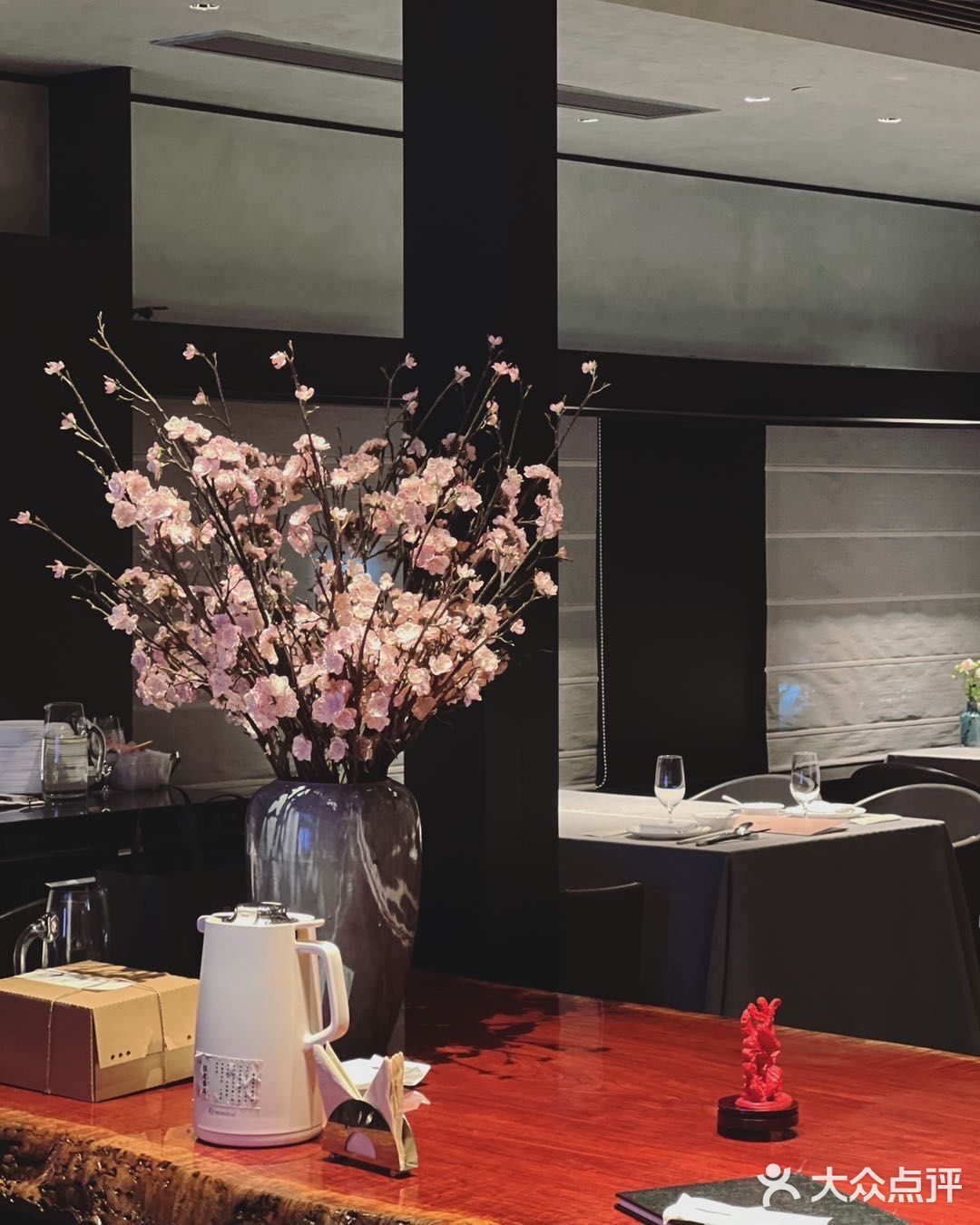 京城最美的天鹅酥！亮马河畔高端宴请首选地