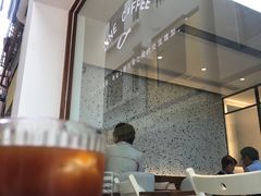 -Line 咖啡(石厦花园店)