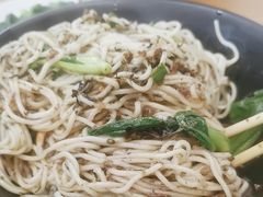 -丽影重庆小面(定西路店)