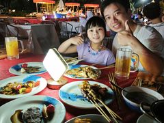-亚龙湾希尔顿自助餐厅·海鲜·烧烤·沙滩BBQ·现场乐队