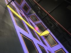 -嘿哟动霸CHUA·新潮玩运动娱乐中心·蹦床滑冰团建乐园