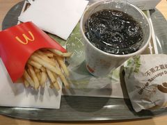 -麦当劳(荥阳店)