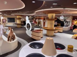-奈尔宝·国风主题儿童乐园·亲子餐厅(豫园商城店)