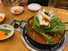 -喇喇排骨火锅·传统韩式脊骨汤(望京西园总店)